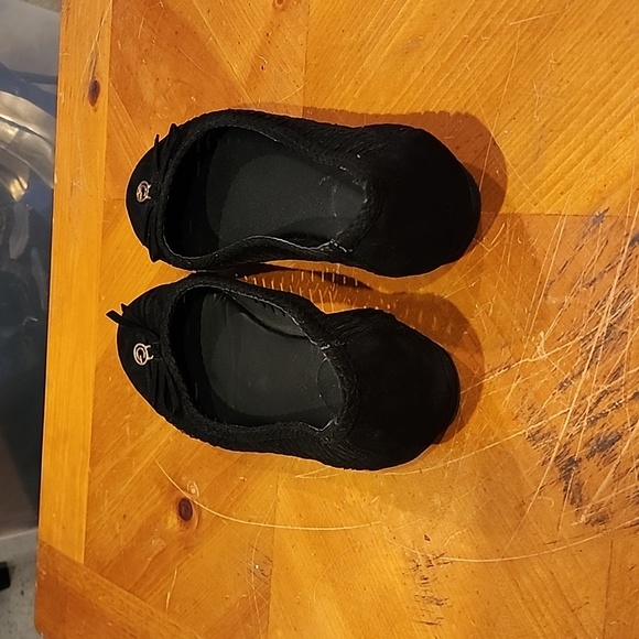 Flats - Picture 3 of 8